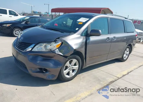 2014 Toyota Sienna Le V6 8 Passenger from USA, damaged, VIN 5TDKK3DC6ES463421
